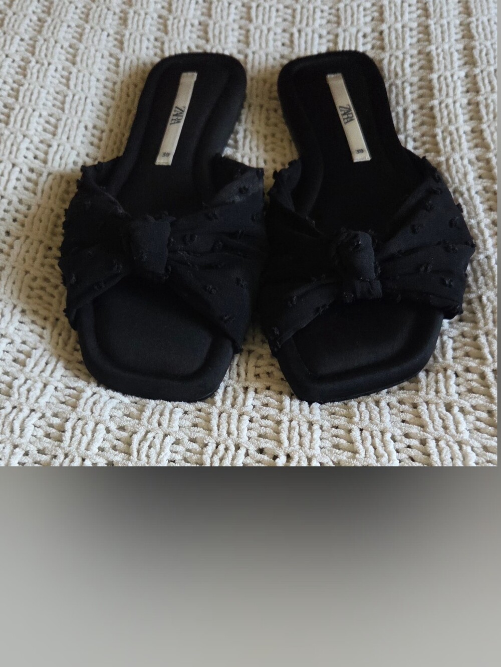 Zara Black Sandals Size 39